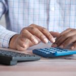 O erro dos 5 dígitos: Por que escala nem sempre é lucro