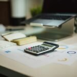 Proteja a margem de lucro da sua empresa reduzindo custos fixos com ferramentas de IA